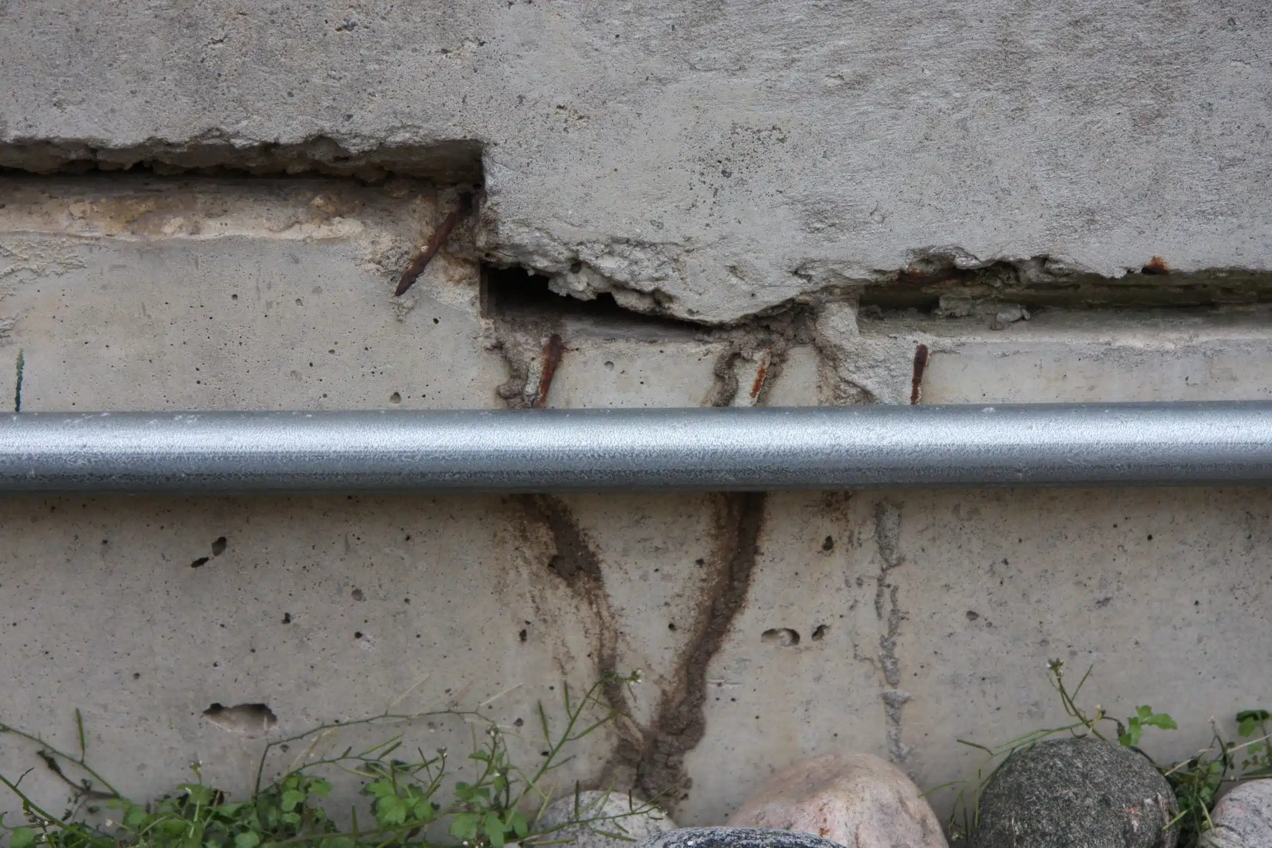How to Identify Termite Tubes